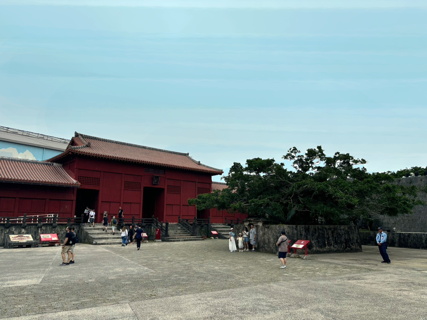 沖绳文化购物一日游、首里城包车、Outlet接送